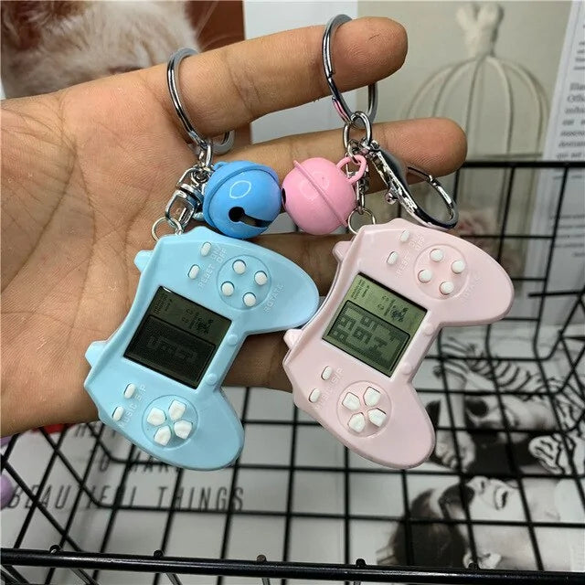 Retro Game Console Keychain Built-in 7 Games